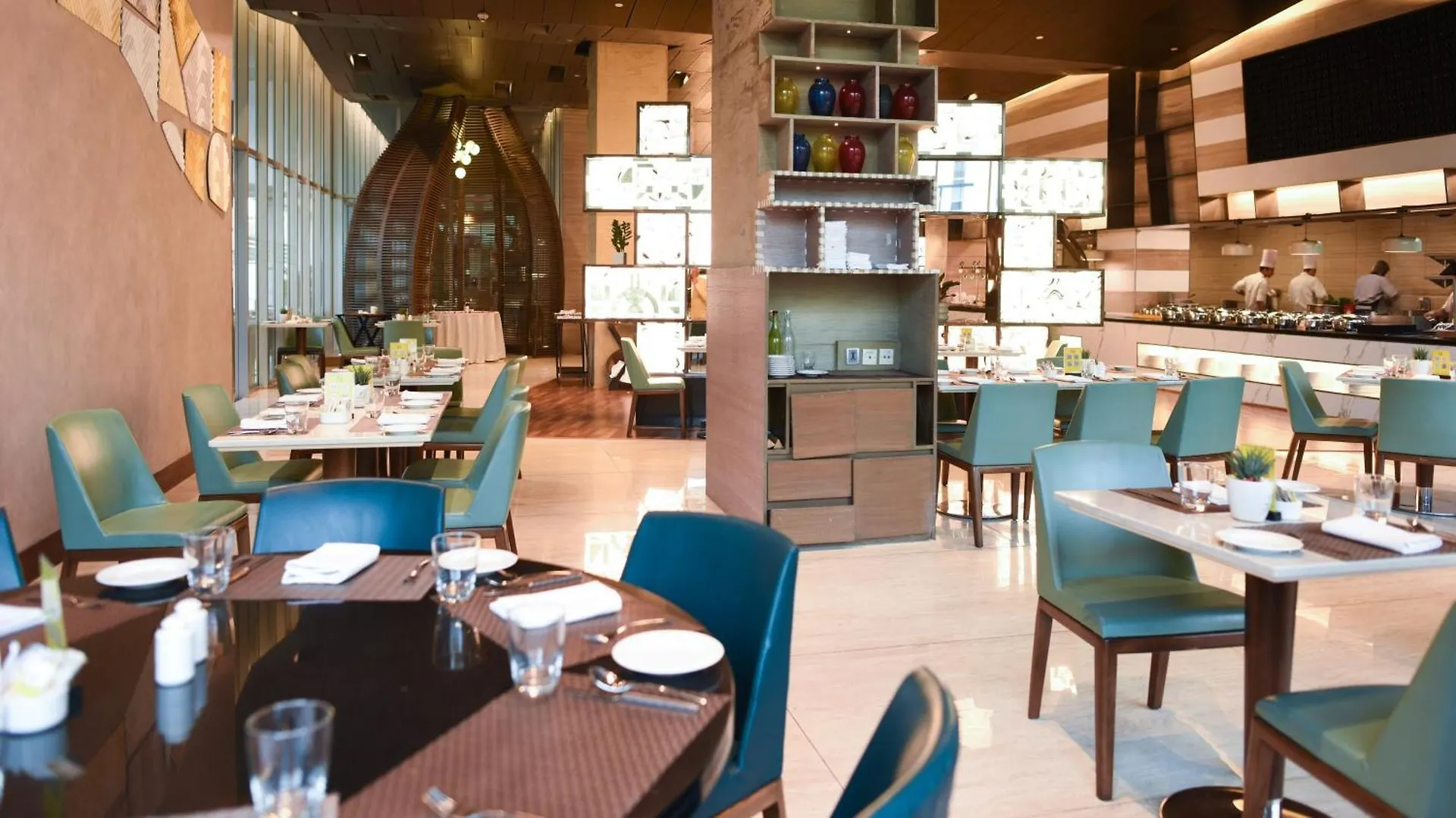 ***** Hotel Holiday Inn New Delhi Aerocity By Ihg Indien